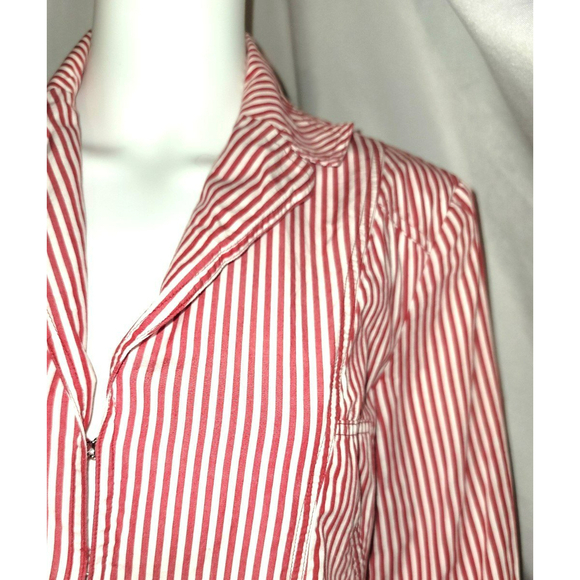 Vintage Nine & Co. Red & White Candy Striped Cropped Lightweight Blazer - Picture 5 of 10